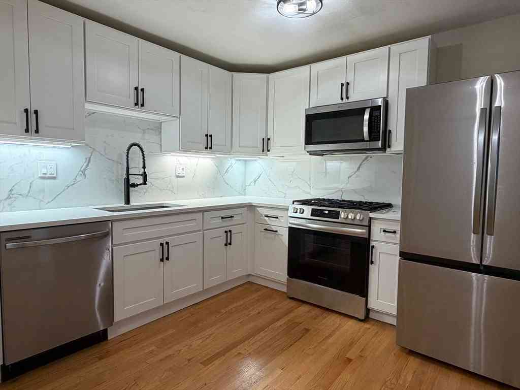 Apartment For Rent - 4 Chesterton St #2<br/> Boston, MA 02119