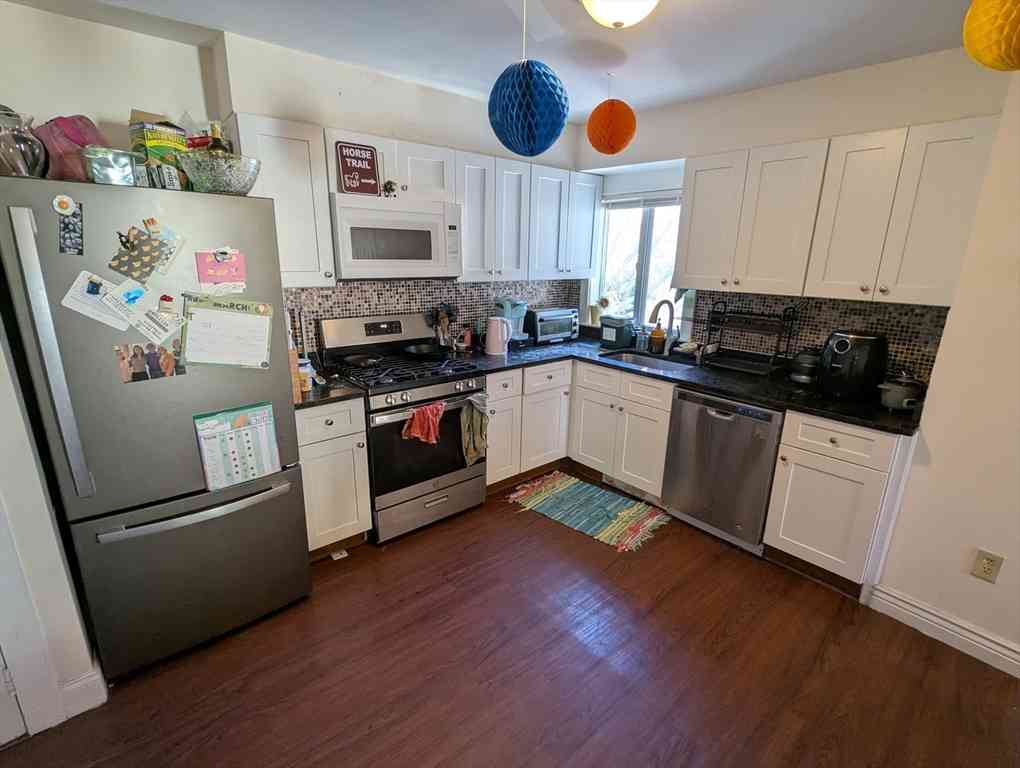 Condo For Rent - 14 Market St #2<br/> Cambridge, MA 02139