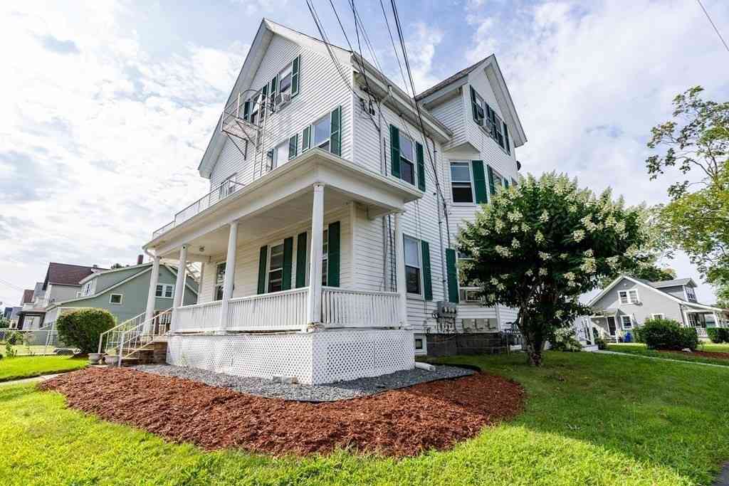 Apartment For Rent - 26 Kilton St #2<br/> Taunton, MA 02780