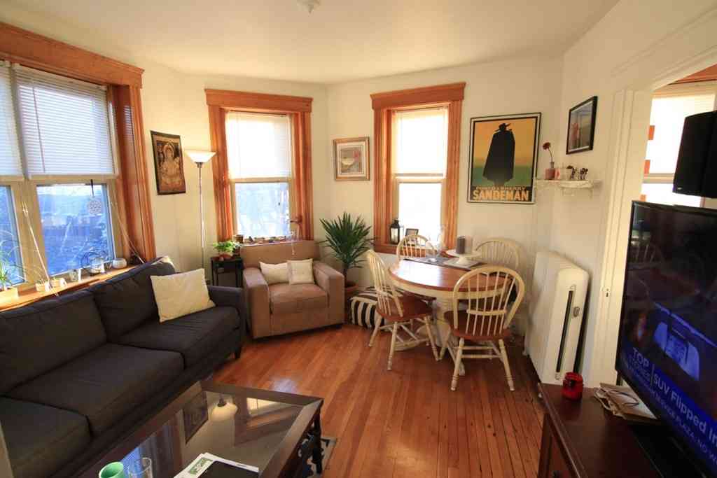 Condo For Rent - 99 Hancock St. #1<br/> Cambridge, MA 02139