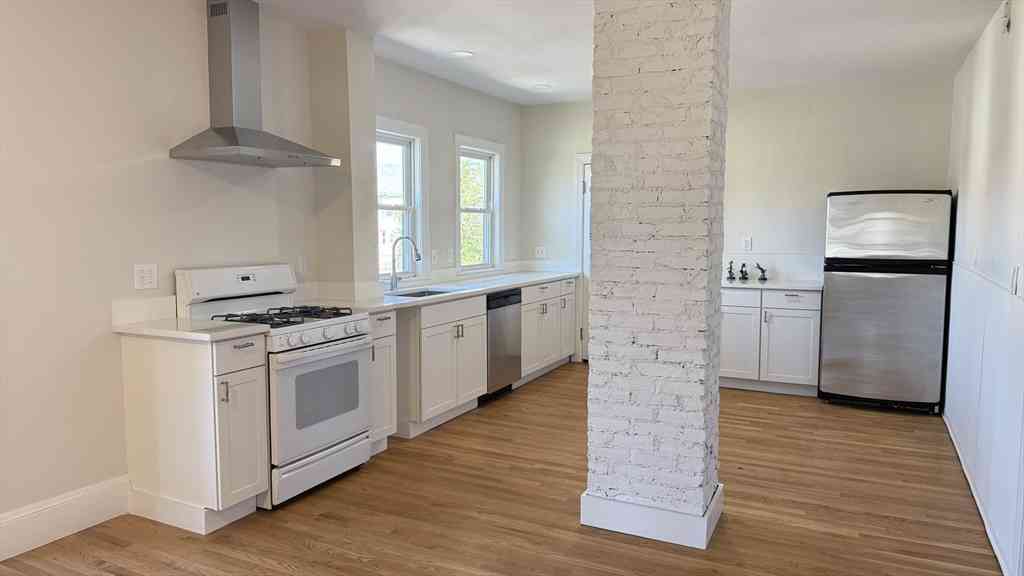 Condo For Rent - 12 Eliot St #12<br/> Medford, MA 02155