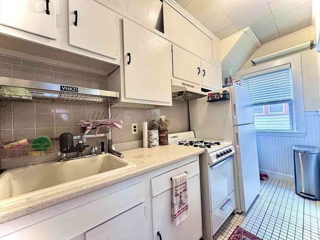 Apartment For Rent - 2 Mapleton St #1<br/> Boston, MA 02135