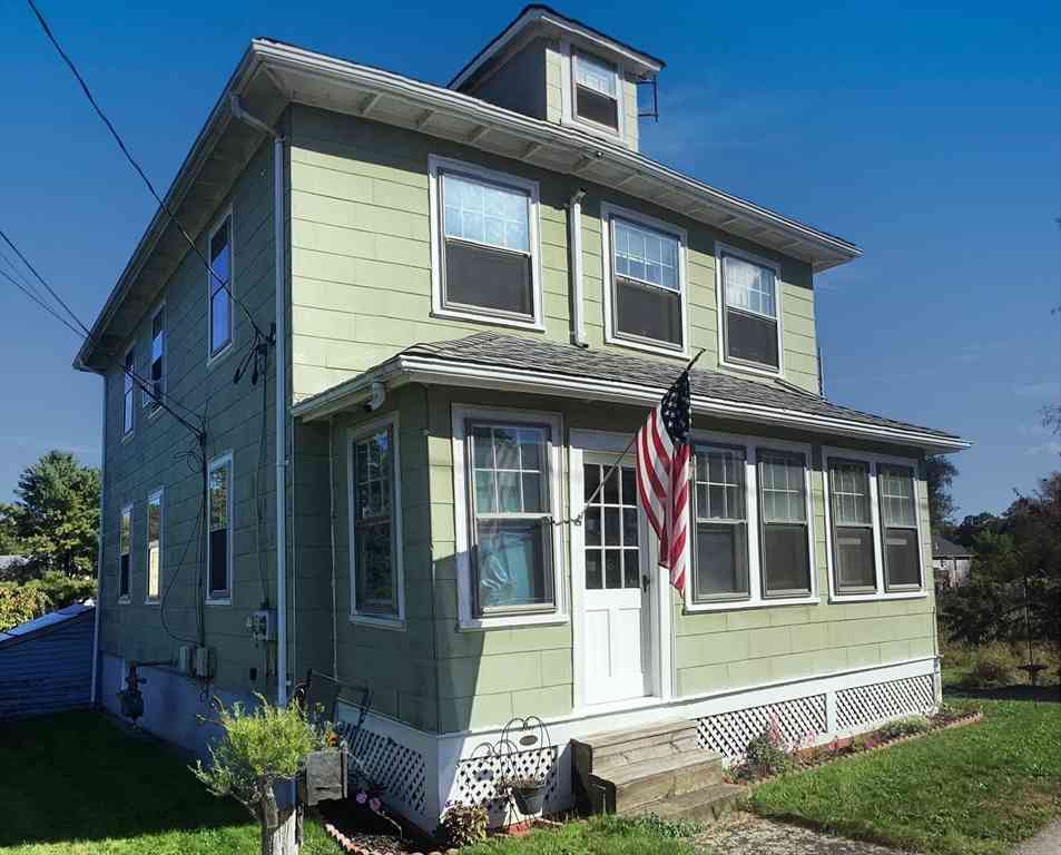 Apartment For Rent - 4 Bartlett St #2<br/> Taunton, MA 02780