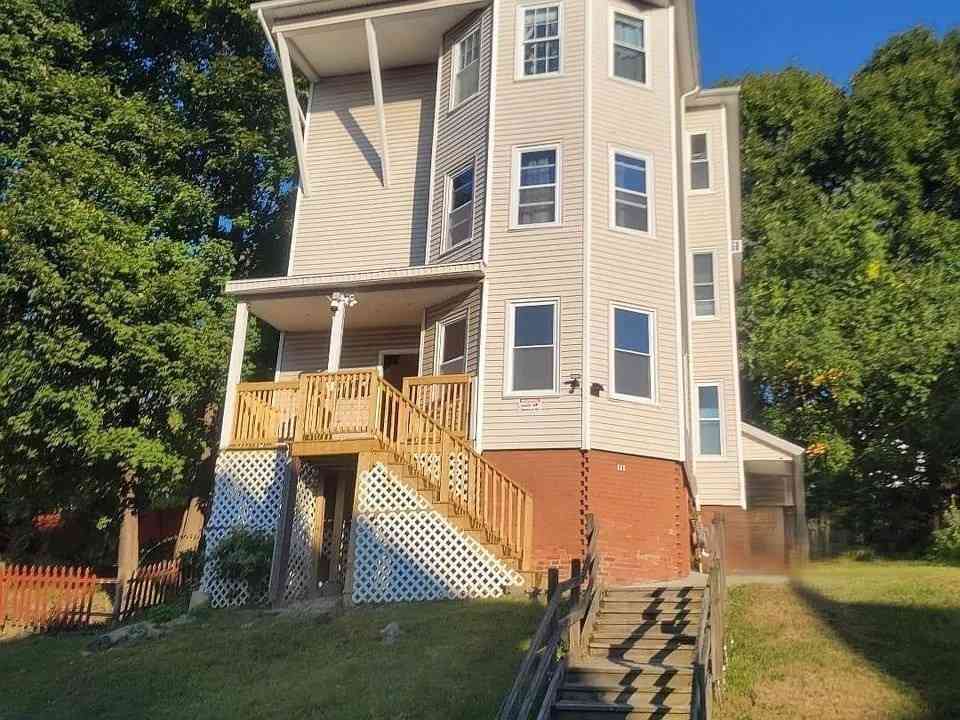 Apartment For Rent - 111 Rodney #2<br/> Worcester, MA 01605