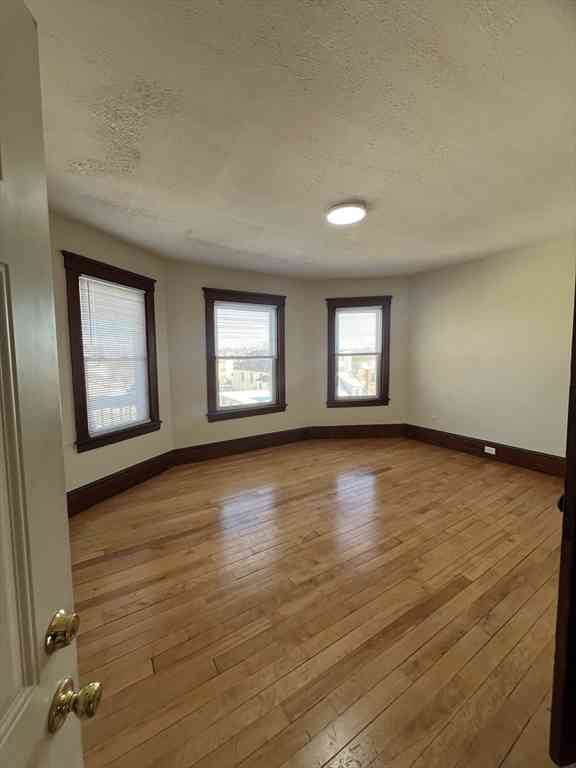 Apartment For Rent - 28 Cleveland Ave #6<br/> Brockton, MA 02301