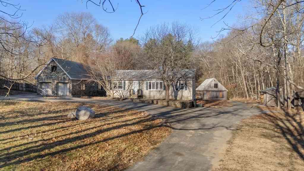 Homes For Sale - 71 Richardson Ave<br/> Bristol County, Norton, MA 02766