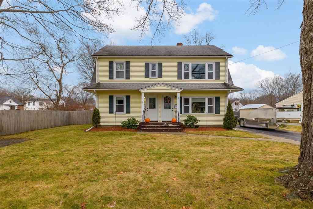Apartment For Rent - 7 Holbrook Rd #2<br/> Oxford, MA 01540