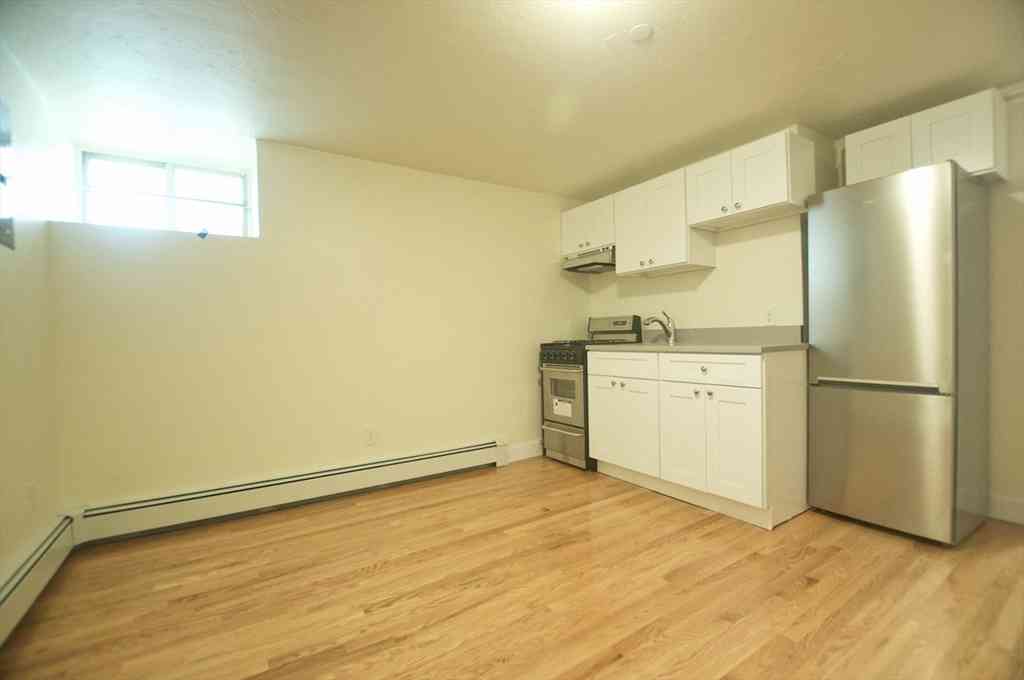 Apartment For Rent - 501 E Broadway #2<br/> Boston, MA 02127