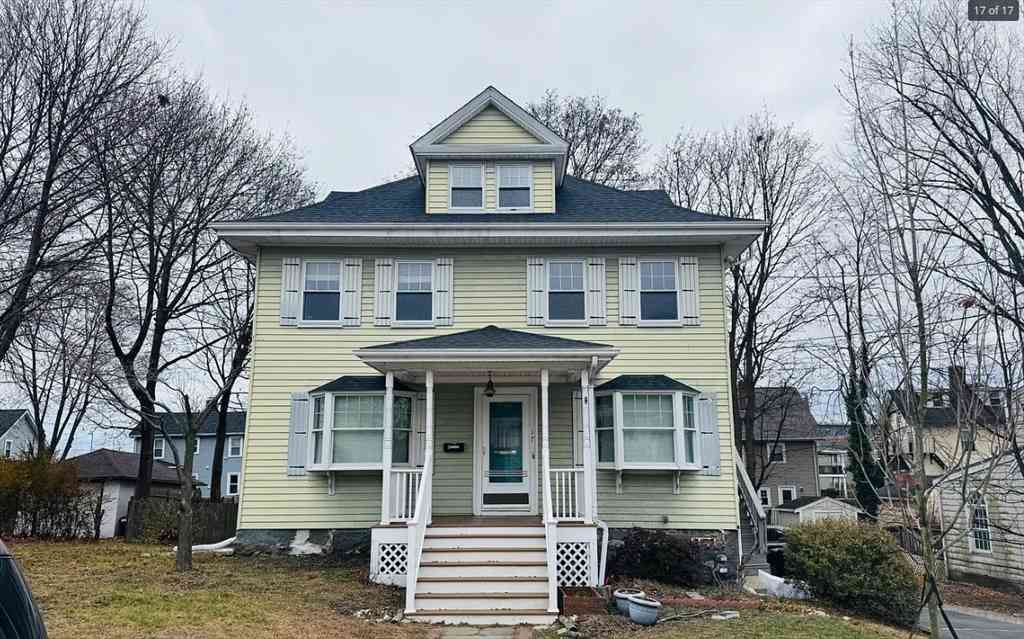 Apartment For Rent - 17 Edgemere Rd #2<br/> Quincy, MA 02169