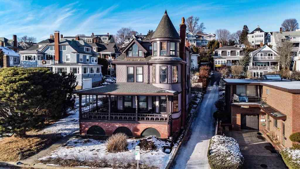 Apartment For Rent - 322 Humphrey Street #1<br/> Swampscott, MA 01907