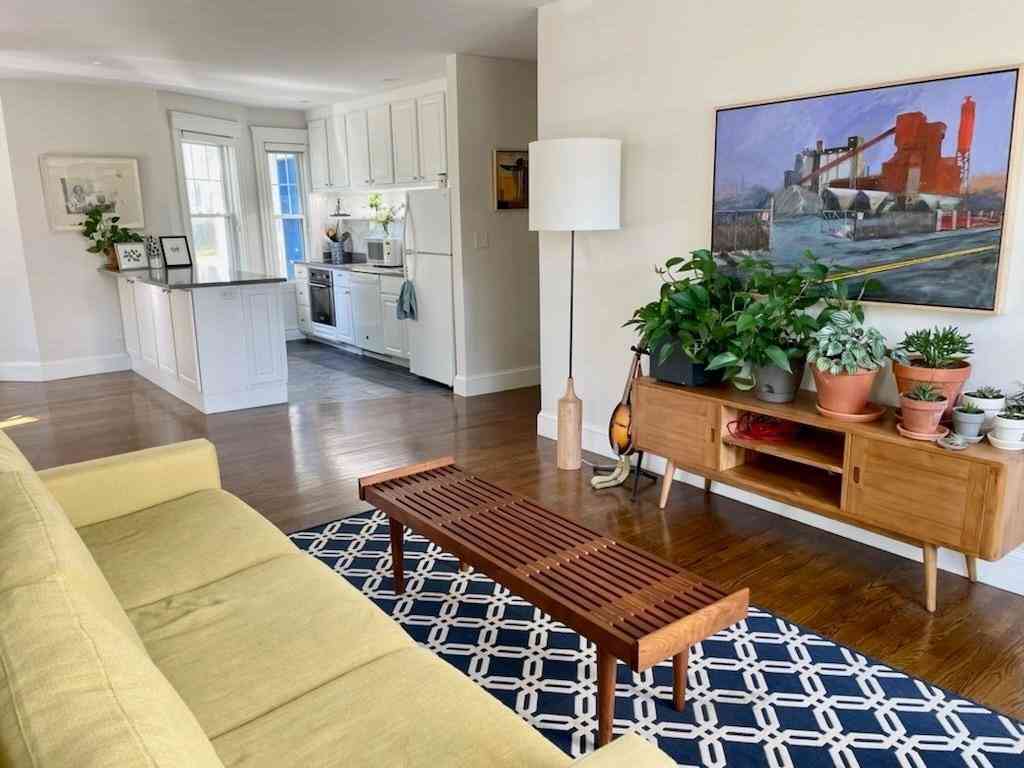 Apartment For Rent - 11 W Elm Ave #1<br/> Quincy, MA 02170