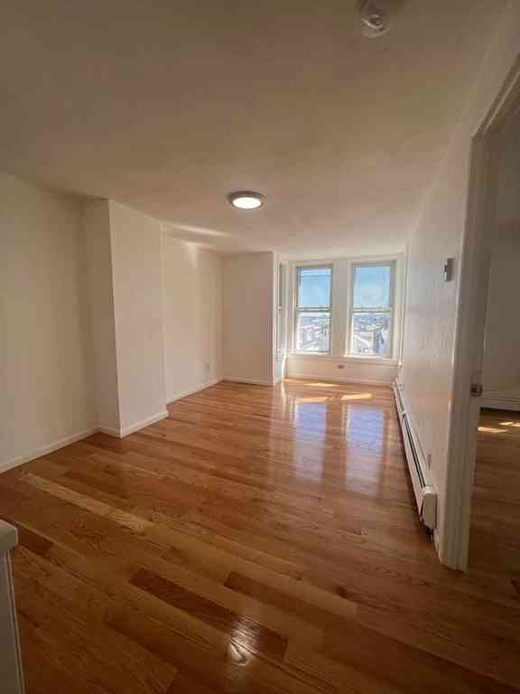 Apartment For Rent - 230 Lexington St #3<br/> Boston, MA 02128