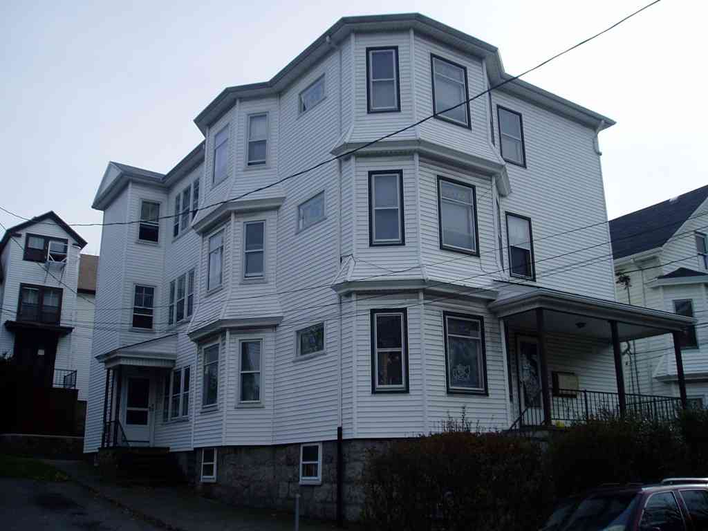 Apartment For Rent - 150 Forest St #1<br/> Fall River, MA 02721
