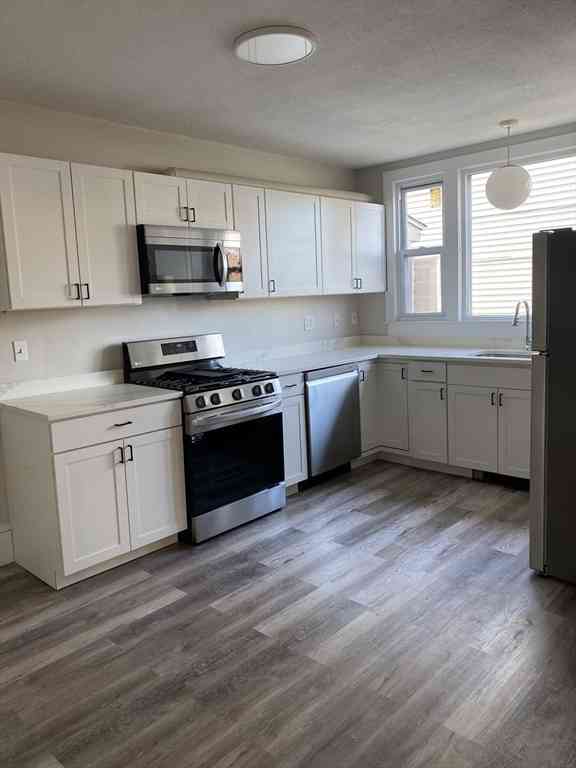Apartment For Rent - 96 Midland St #1<br/> Lowell, MA 01851