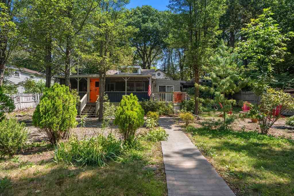 Homes For Sale - 7 Victoria Ave<br/> Worcester County, Rutland, MA 01543