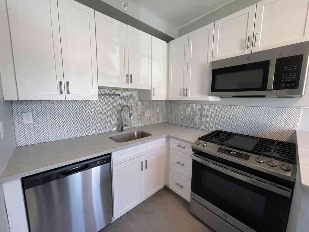 Apartment For Rent - 233 Lafayette Street #4<br/> Salem, MA 01970