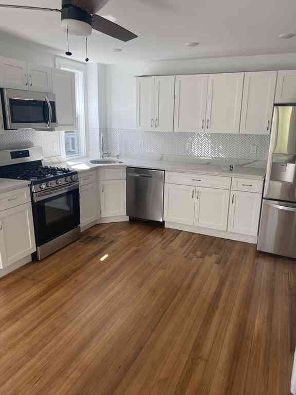 Apartment For Rent - 79 Brook St. #2R<br/> Brookline, MA 02445