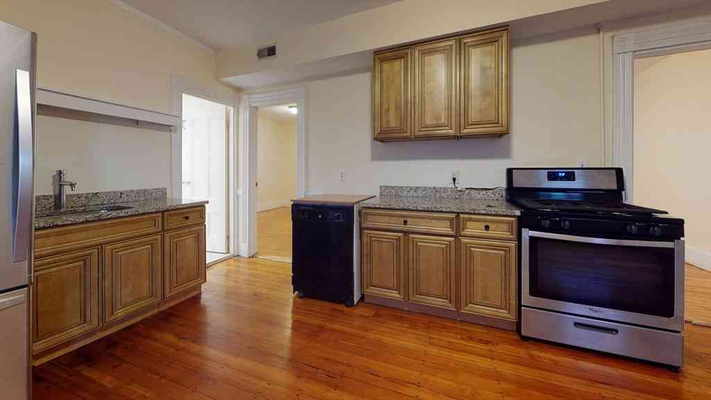 Apartment For Rent - 192 Hillside Street #1<br/> Boston, MA 02120