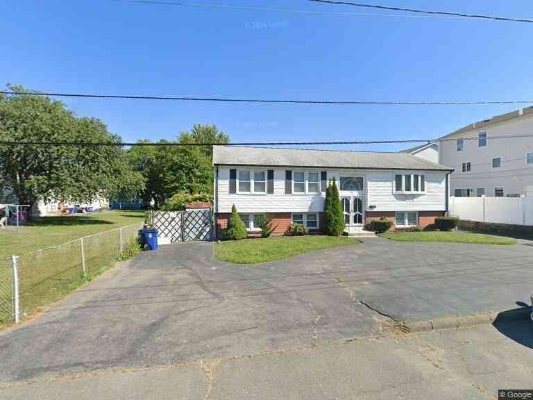 Homes For Sale - 35 Blaney St<br/> Revere, MA 02151