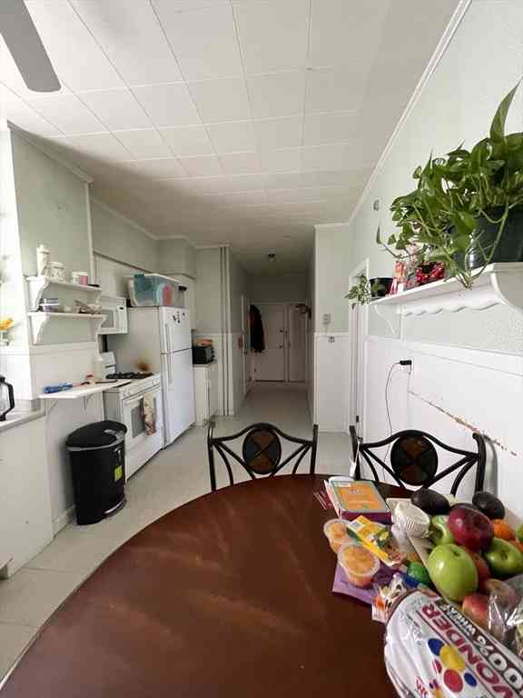 Apartment For Rent - 109 Wordsworth Street #2<br/> Boston, MA 02128