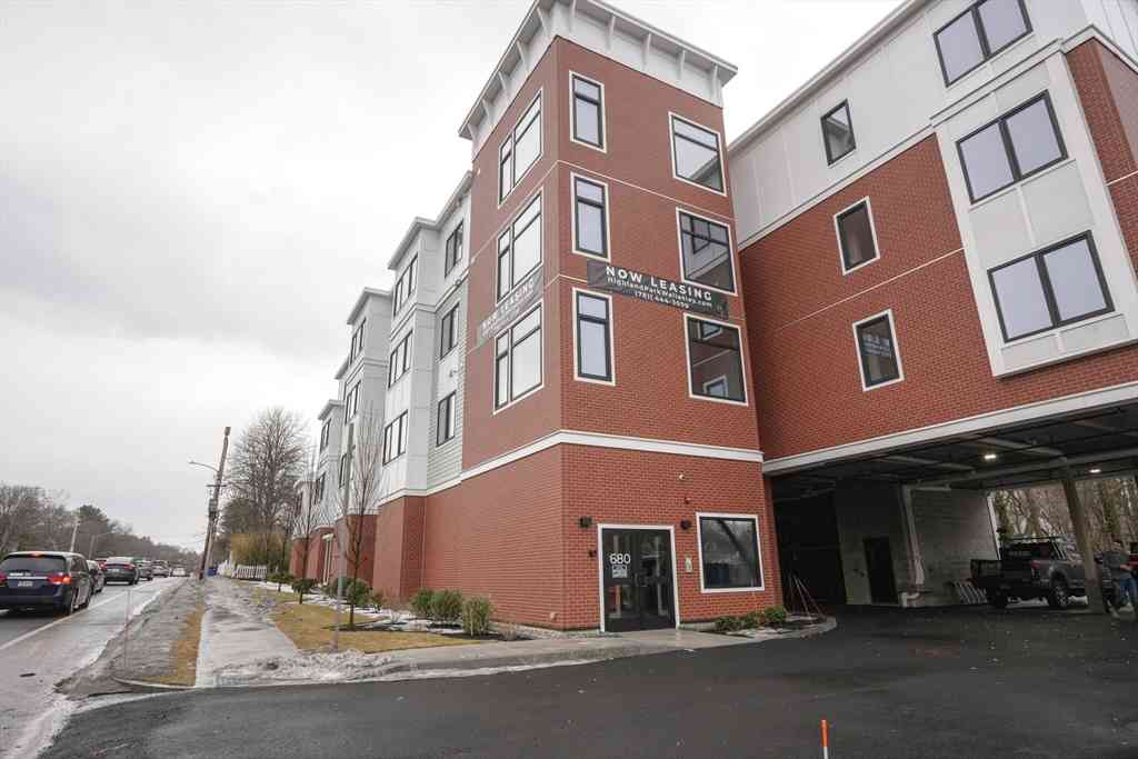 Apartment For Rent - 680 Worcester Street #-301<br/> Wellesley, MA 02482