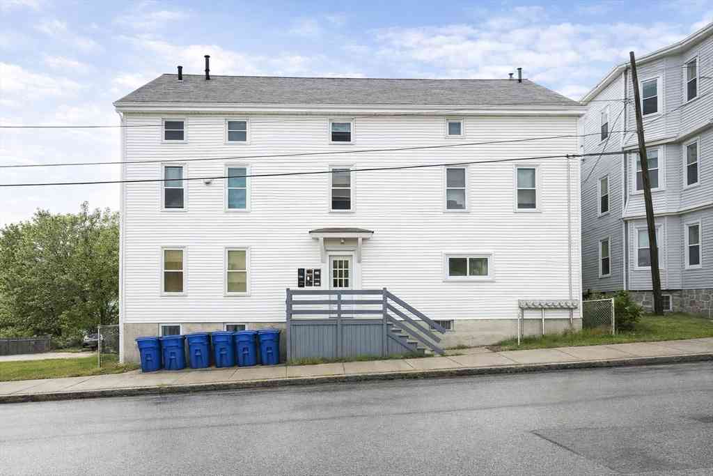 Apartment For Rent - 47 Boutwell St #3N<br/> Fall River, MA 02723