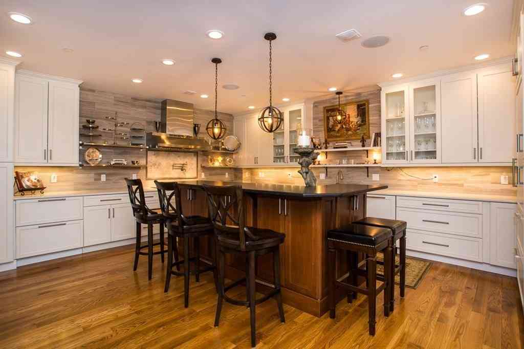 Condo For Rent - 1 Winter Place #2<br/> Boston, MA 02108