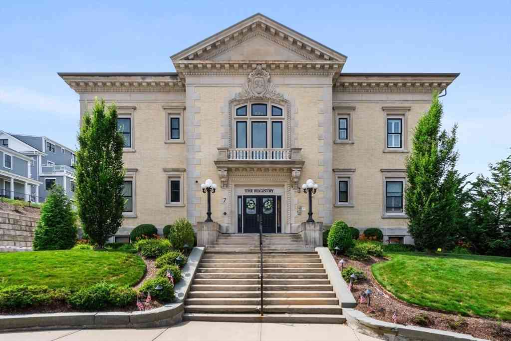 Condo For Sale - 7 Russell Street #303<br/> Plymouth County, Plymouth, MA 02360