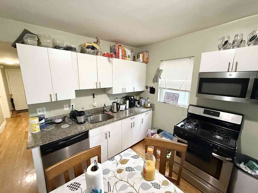 Condo For Rent - 3977 Washington St #1<br/> Boston, MA 02131