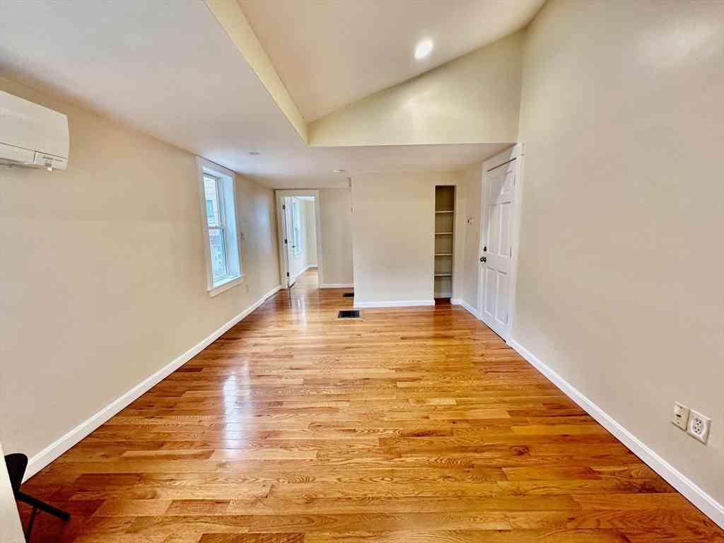 Homes For Rent - 8 Allen #2<br/> Cambridge, MA 02140