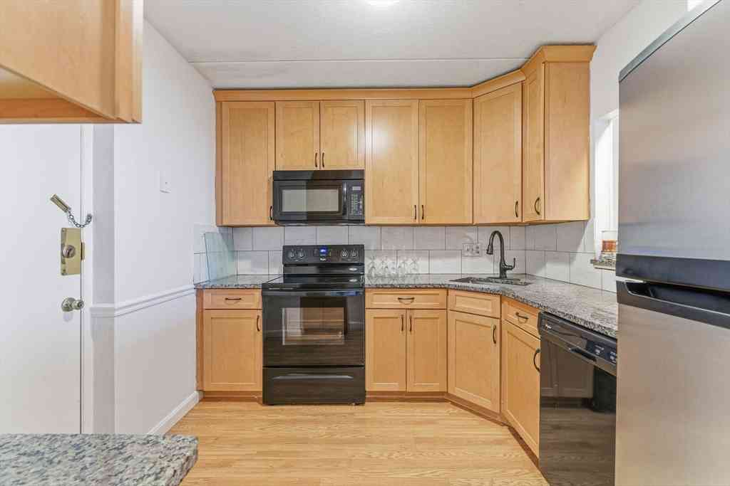 Homes For Rent - 1011 Main St #5<br/> Woburn, MA 01801