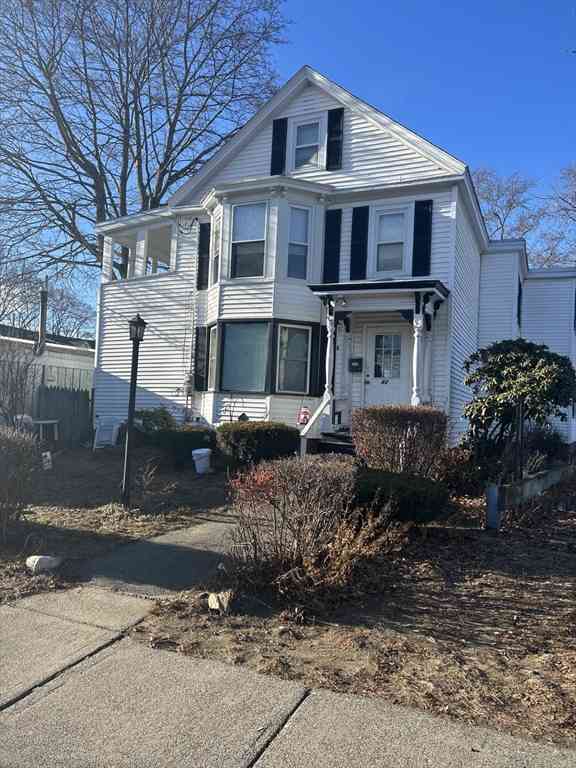 Homes For Rent - 82 Kenoza Ave #2<br/> Haverhill, MA 01830