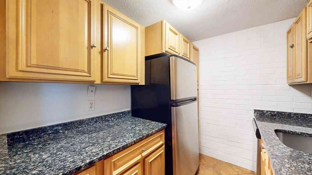 Homes For Rent - 1856 Beacon St #2C<br/> Brookline, MA 02445