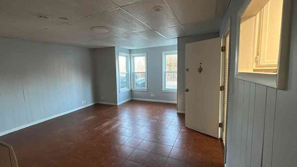 Homes For Rent - 15 Hagraves St #1<br/> Fall River, MA 02723