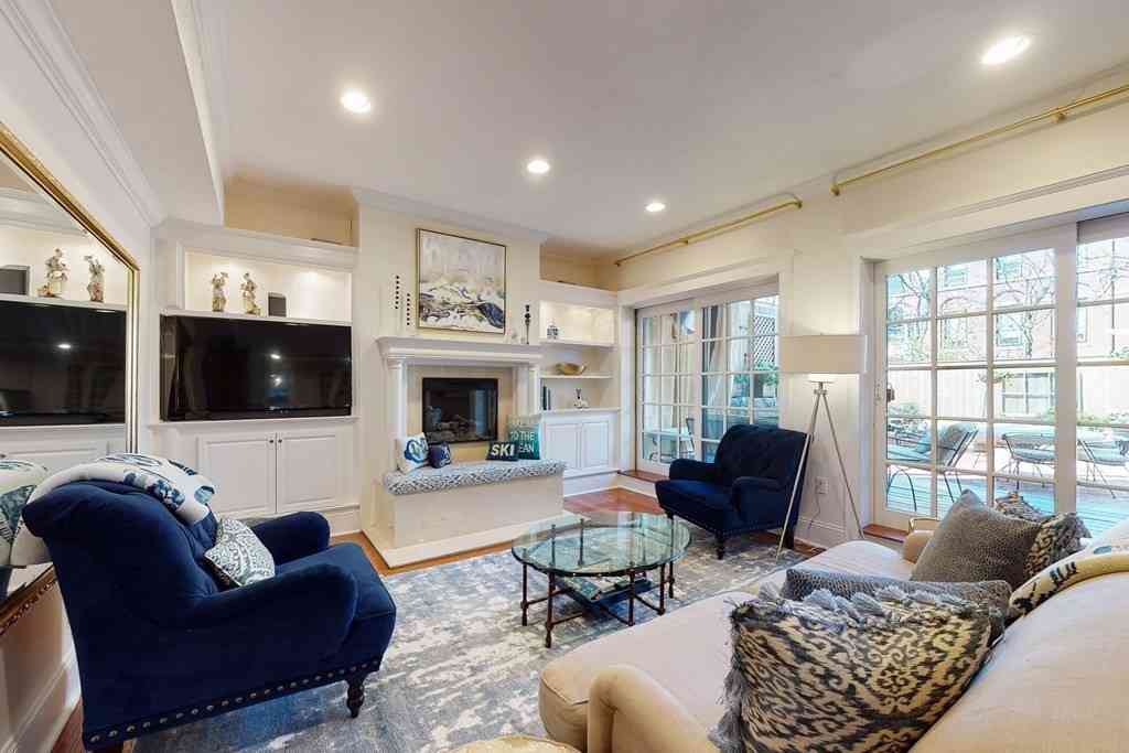 Homes For Rent - 23 Pinckney #1<br/> Boston, MA 02114