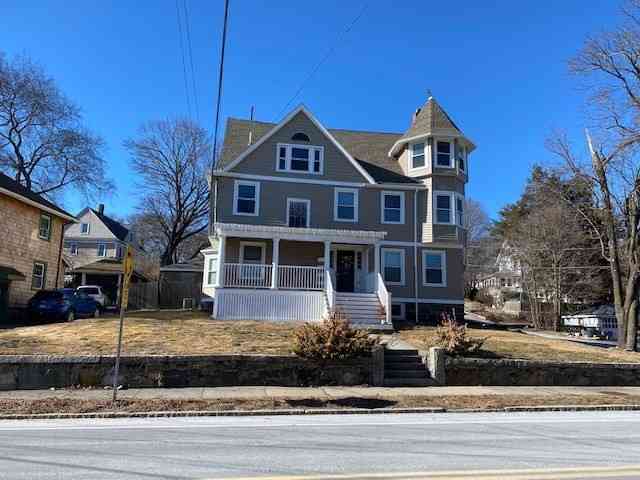 Homes For Rent - 22 Howard Street #2 RIGHT<br/> Melrose, MA 02176