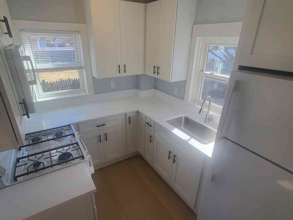 Homes For Rent - 232 North Street #1<br/> Weymouth, MA 02191