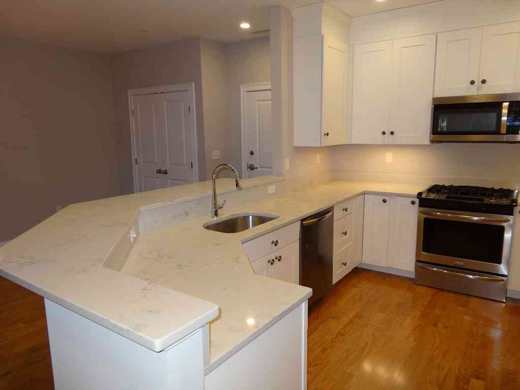 Homes For Rent - 2 Inwood #3002<br/> Woburn, MA 01801