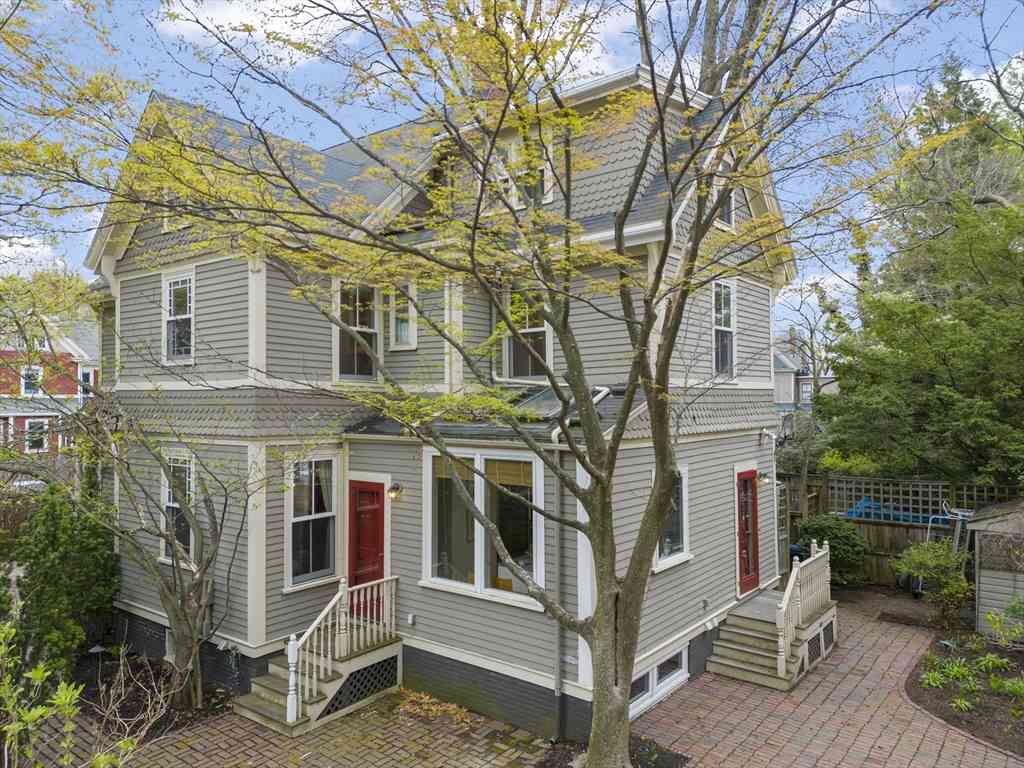 Homes For Rent - 14 Linnaean Street<br/> Cambridge, MA 02138