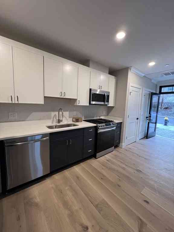 Homes For Rent - 157 Everett St. #101<br/> Boston, MA 02134