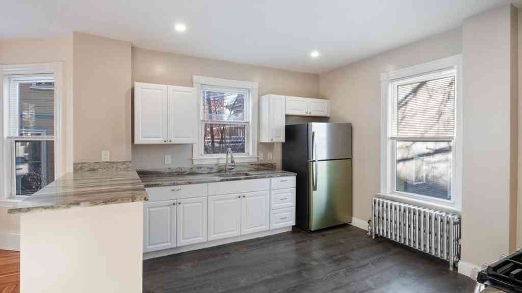 Homes For Rent - 32 Robinson St #1<br/> Boston, MA 02122