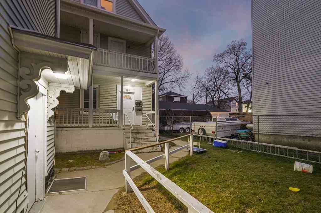 Homes For Rent - 15 Mendon #3<br/> Worcester, MA 01604