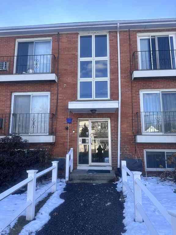 Homes For Rent - 7 Endicott #2<br/> Norwood, MA 02062
