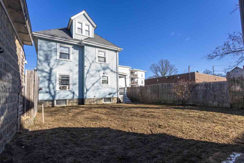 Homes For Rent - 4 Fay Place #1<br/> Haverhill, MA 01830