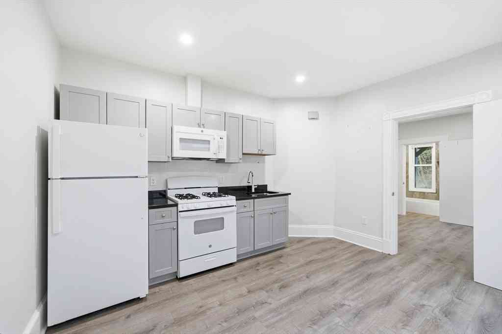 Condo For Rent - 14 Ripley Street #1R<br/> Malden, MA 02148