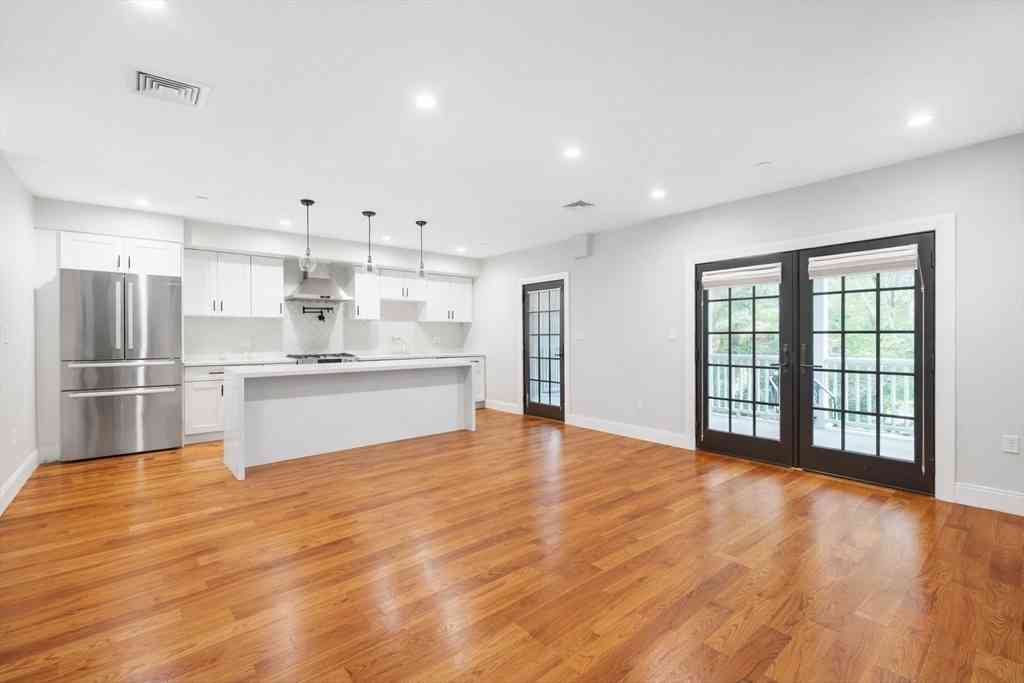 Condo For Rent - 113-115 Falcon St #113-3<br/> Boston, MA 02128