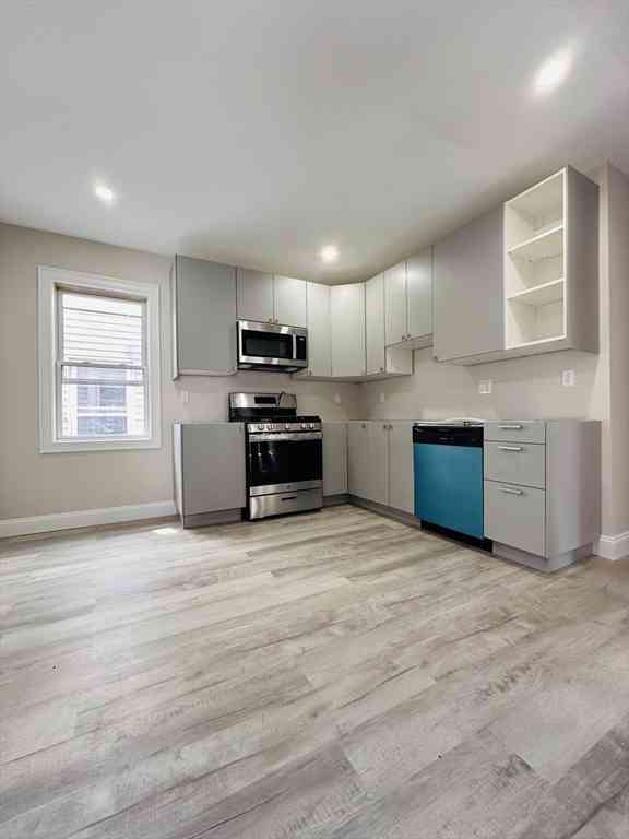 Apartment For Rent - 8 Wave Ave #3<br/> Boston, MA 02125