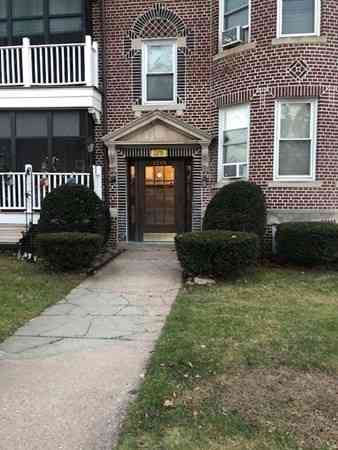 Apartment For Rent - 1719 Northampton #3<br/> Holyoke, MA 01040