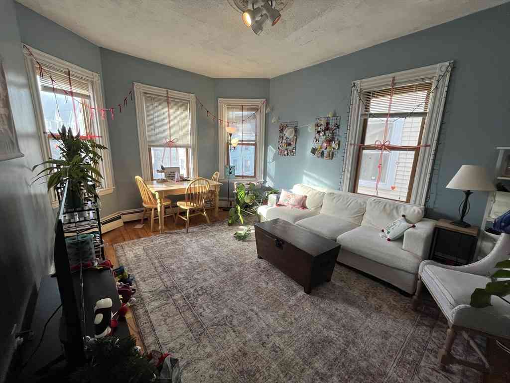 Apartment For Rent - 62 Calumet Street #3<br/> Boston, MA 02120