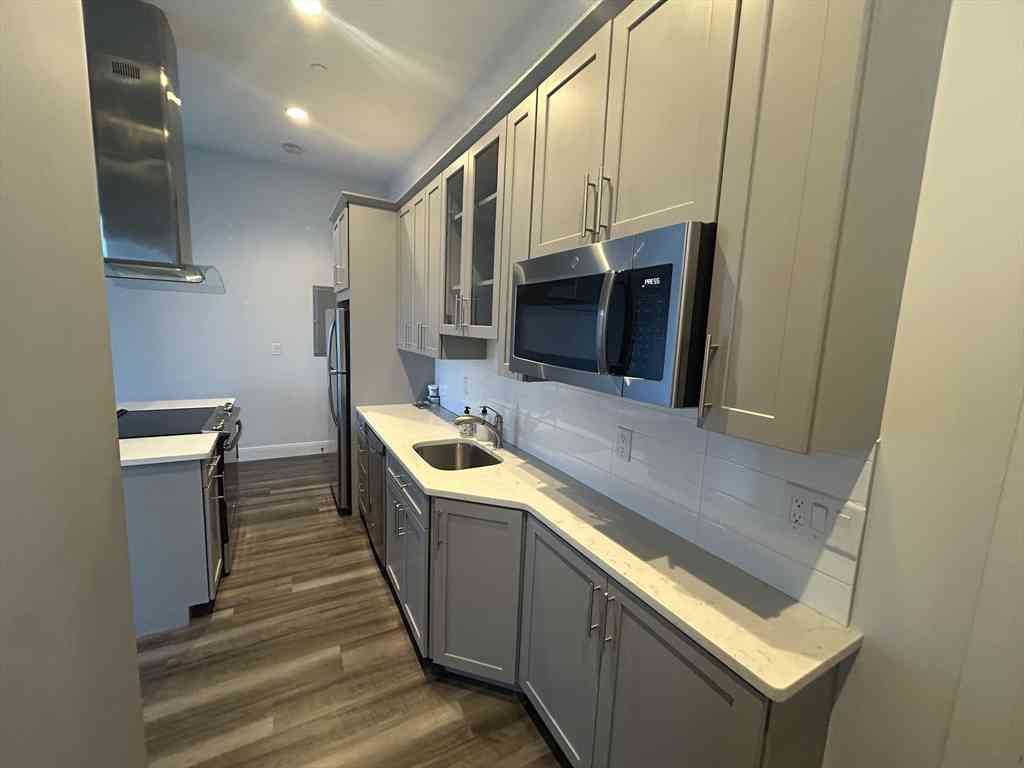 Apartment For Rent - 189 Washington #3<br/> Chelsea, MA 02150